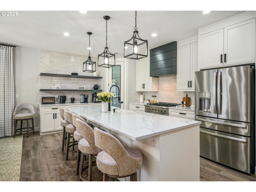 Image 27 of property listing at 486 Nw COAST MOUNTAIN Dr, Dallas, OR 97338