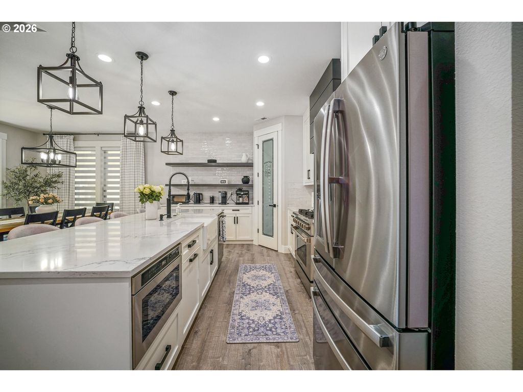 Image 30 of property listing at 486 Nw COAST MOUNTAIN Dr, Dallas, OR 97338