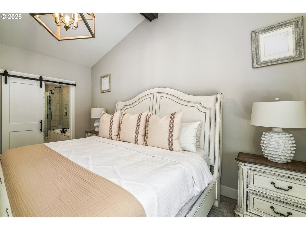 Image 35 of property listing at 486 Nw COAST MOUNTAIN Dr, Dallas, OR 97338