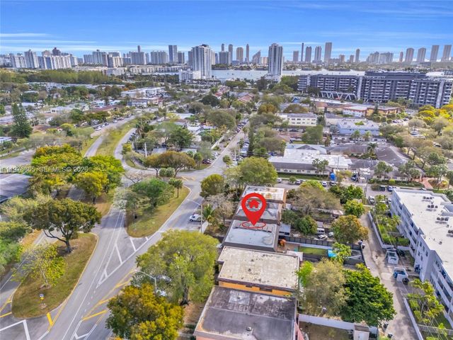 2172 NE 171st St, North Miami Beach, FL 33162