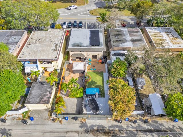 2172 NE 171st St, North Miami Beach, FL 33162