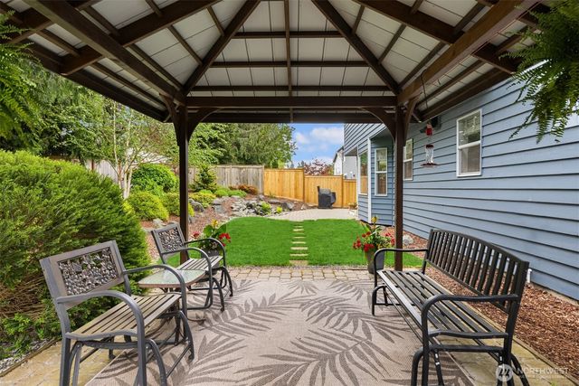 20282 12th Avenue NE, Poulsbo, WA 98370