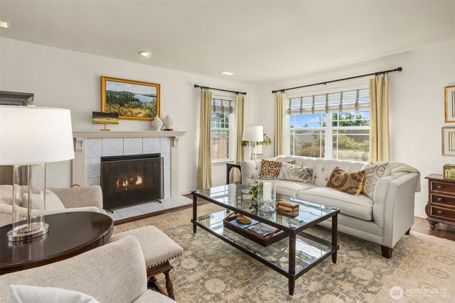 20282 12th Avenue NE, Poulsbo, WA 98370