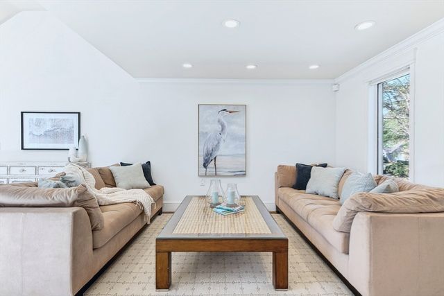 8 Walton Knob, Mashpee, MA 02649