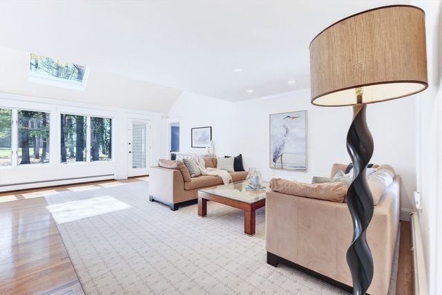8 Walton Knob, Mashpee, MA 02649