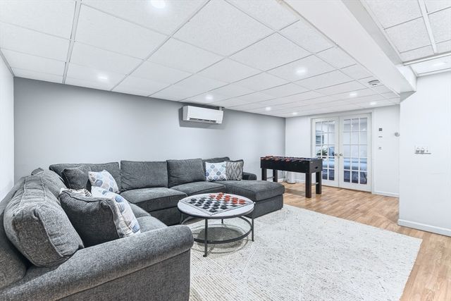 8 Walton Knob, Mashpee, MA 02649