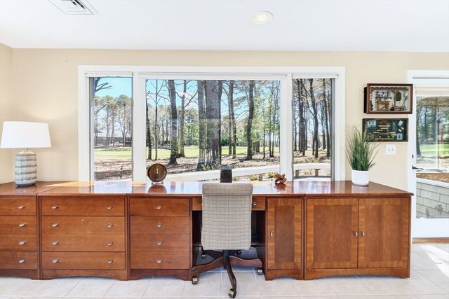 8 Walton Knob, Mashpee, MA 02649