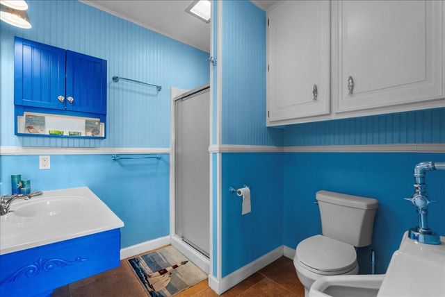 6 Trout Ln, Freeport, TX 77541