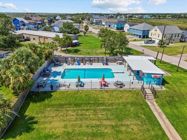 6 Trout Ln, Freeport, TX 77541