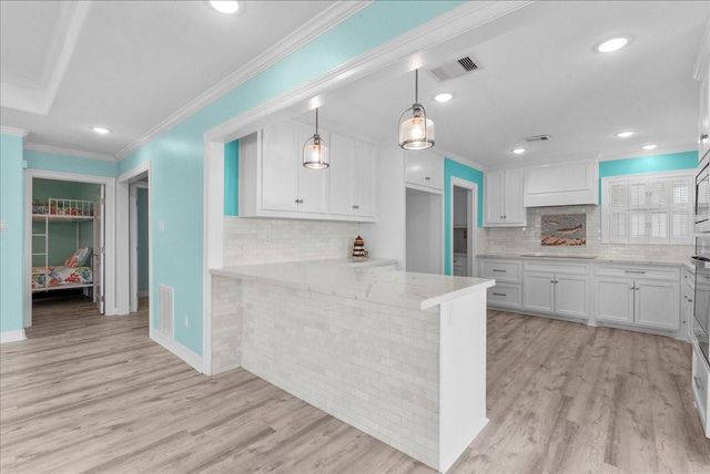 6 Trout Ln, Freeport, TX 77541