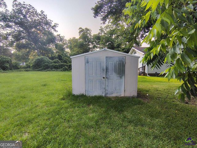 7 Highland Drive, Hawkinsville, GA 31036