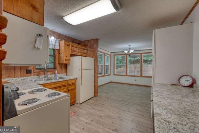 4777 Laurel Mountain Road, Hiawassee, GA 30546