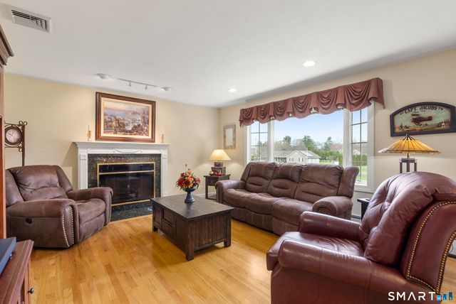 216 Wells Road, East Windsor, CT 06088