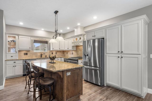2702 West Colton, Ozark, MO 65721