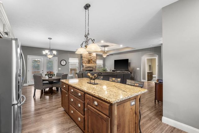2702 West Colton, Ozark, MO 65721