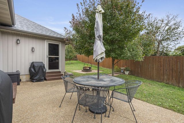 2702 West Colton, Ozark, MO 65721