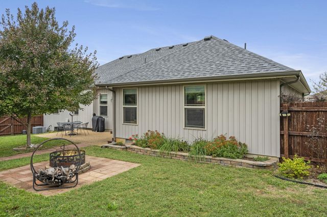 2702 West Colton, Ozark, MO 65721