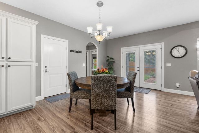 2702 West Colton, Ozark, MO 65721
