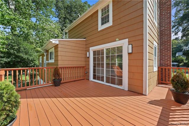 58 Whippoorwill Road E, Armonk, NY 10504