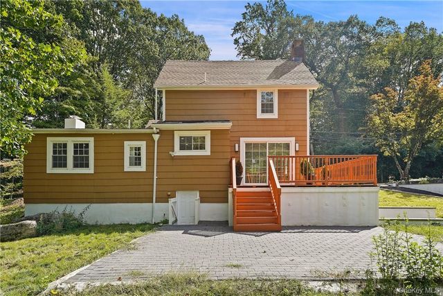 58 Whippoorwill Road E, Armonk, NY 10504