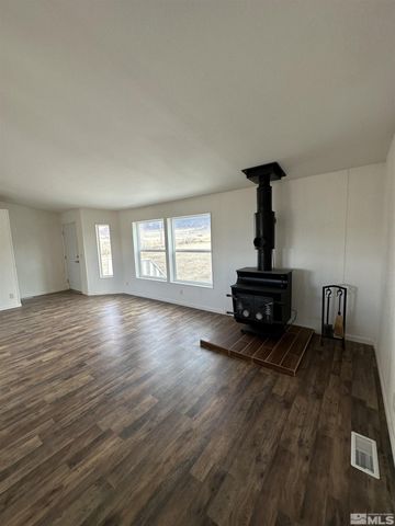 22215 Topaz Lake Lane, Lovelock, NV 89419