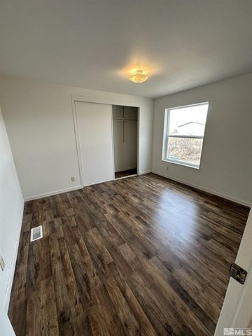 22215 Topaz Lake Lane, Lovelock, NV 89419