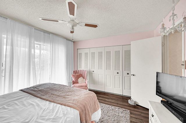 312 Sheffield M, West Palm Beach, FL 33417