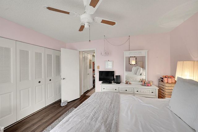 312 Sheffield M, West Palm Beach, FL 33417