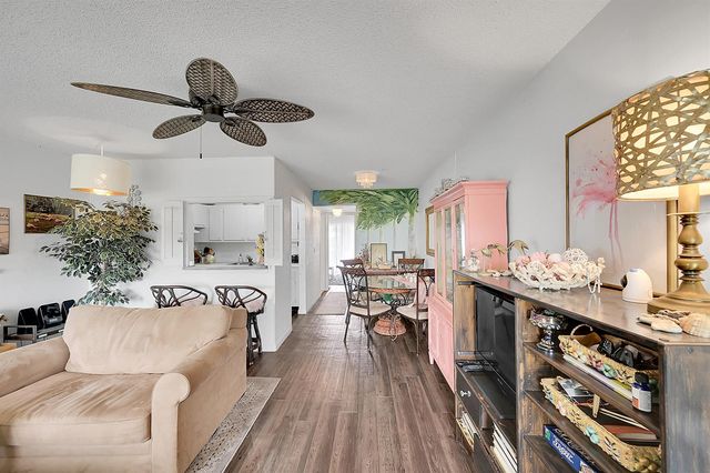 312 Sheffield M, West Palm Beach, FL 33417