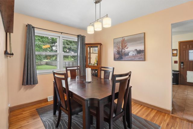 906 S Boone Street, Sheldahl, IA 50243