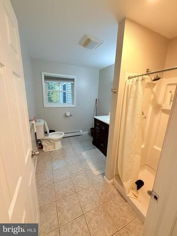 242 SPRING ST, State College, PA 16801