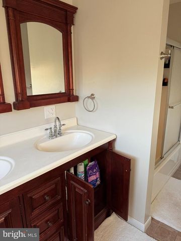 242 SPRING ST, State College, PA 16801