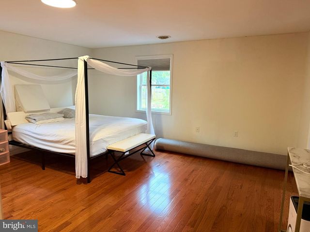 242 SPRING ST, State College, PA 16801