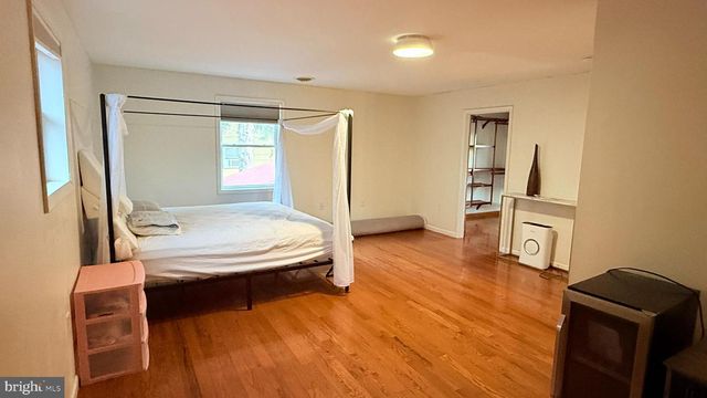 242 SPRING ST, State College, PA 16801