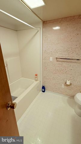 242 SPRING ST, State College, PA 16801