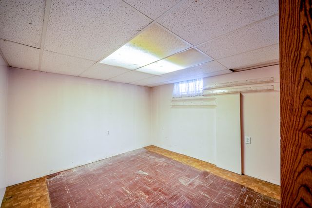 6027 Kim Avenue, Allen Park City, MI 48101