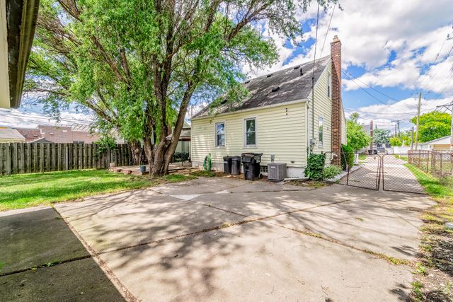 6027 Kim Avenue, Allen Park City, MI 48101