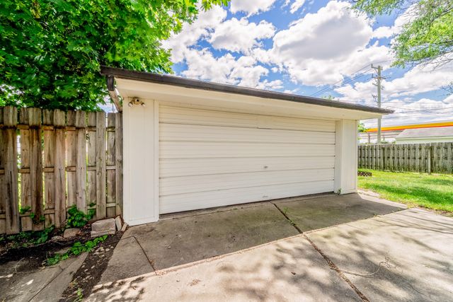 6027 Kim Avenue, Allen Park City, MI 48101