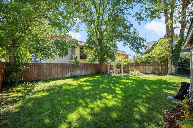 147 S Elm St, Spokane, WA 99201