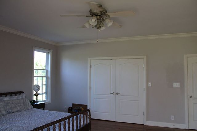 4907 Sango Rd, Clarksville, TN 37043