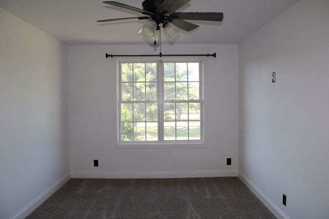 4907 Sango Rd, Clarksville, TN 37043