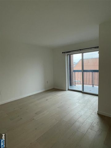 603 Williams Court U603, Edgewater, NJ 07020