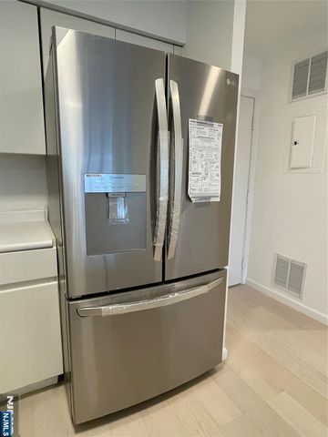 603 Williams Court U603, Edgewater, NJ 07020