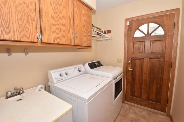 4203 W Tumblecreek COURT, Franklin, WI 53132