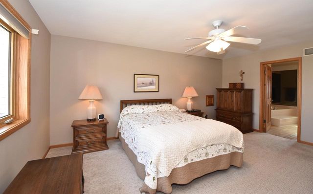 4203 W Tumblecreek COURT, Franklin, WI 53132