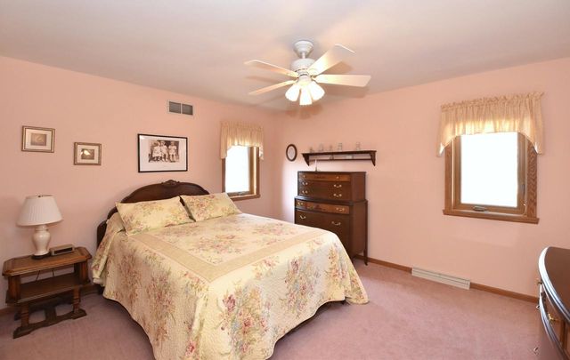 4203 W Tumblecreek COURT, Franklin, WI 53132