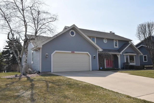 4203 W Tumblecreek COURT, Franklin, WI 53132