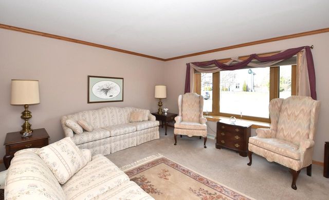 4203 W Tumblecreek COURT, Franklin, WI 53132