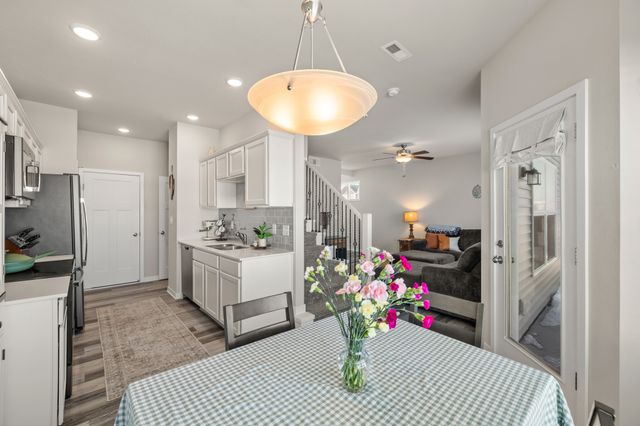 3402 NW Stratford Lane, Ankeny, IA 50023