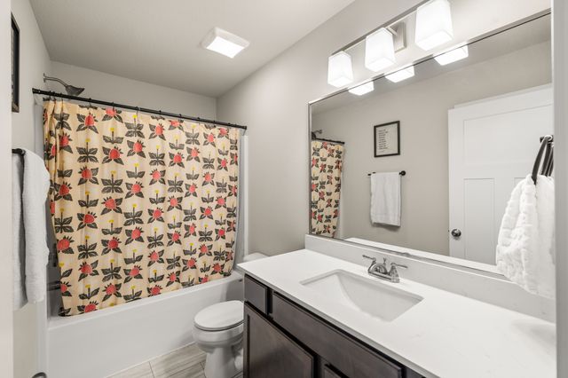 3402 NW Stratford Lane, Ankeny, IA 50023